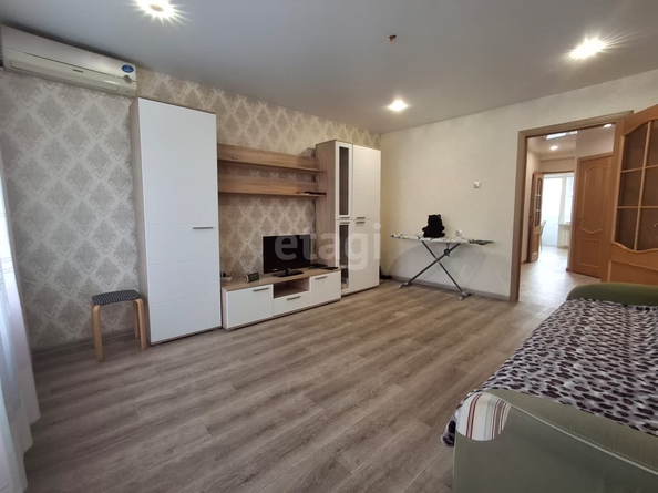 
  Продается 2-комн. квартира, 52 м², Ленина ул, д. 156/2
. Фото 1.