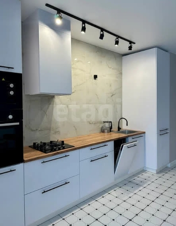 
  Сдается 1-комн. квартира, 42 м², Российский пр-кт, д. 13к2
. Фото 8.