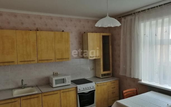 
  Сдается 1-комн. квартира, 42 м², Пирогова ул, д. 102
. Фото 1.