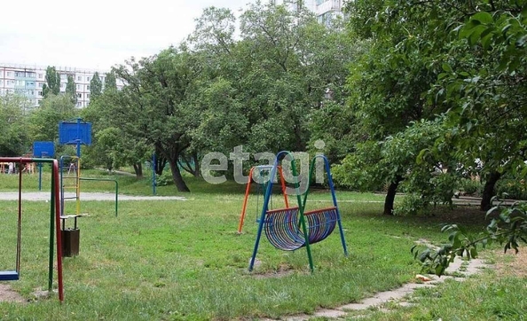 
  Сдается 1-комн. квартира, 40 м², Гризодубовой ул, д. 27
. Фото 11.