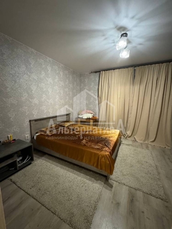 
  Продается 1-комн. квартира, 38 м², Очаровательная ул
. Фото 17.