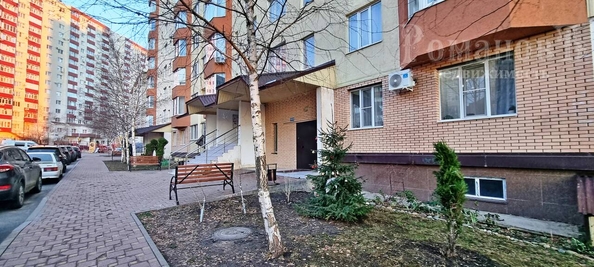 
  Продается 3-комн. квартира, 79.7 м², Пирогова ул, д. 72
. Фото 40.