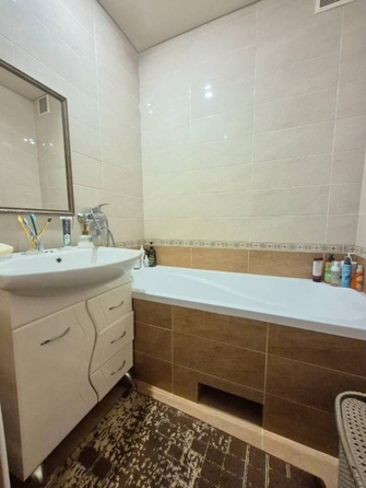 
  Продается 3-комн. квартира, 69.7 м², Набережная ул
. Фото 24.