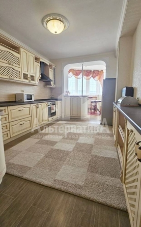 
  Продается 2-комн. квартира, 98 м², Кирова ул
. Фото 3.