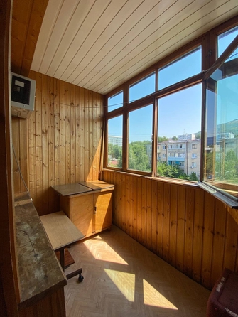 
  Продается 3-комн. квартира, 56.8 м², 40 лет Октября пр-кт, д. 14
. Фото 9.