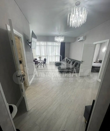 
  Продается 2-комн. квартира, 72 м², Декабристов ул
. Фото 4.