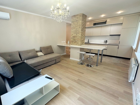 
  Продается 2-комн. квартира, 65 м², Кирова пр-кт, д. 71
. Фото 10.