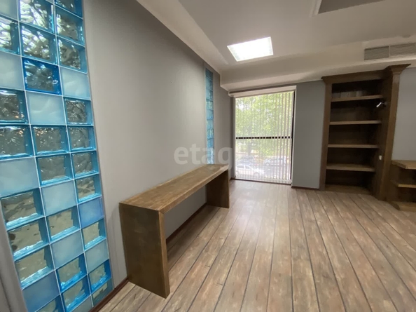 
  Продается универсальное помещение, 334.1 м², Ленина ул, д. 221
. Фото 32.