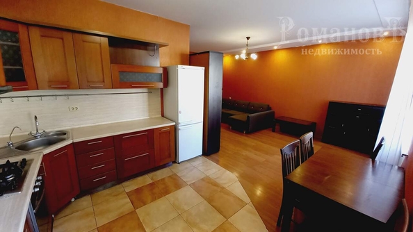 
  Продается 2-комн. квартира, 96 м², Пирогова ул, д. 37
. Фото 3.