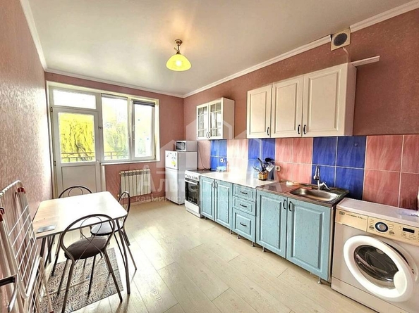 
  Продается 1-комн. квартира, 34 м², Набережная ул
. Фото 3.
