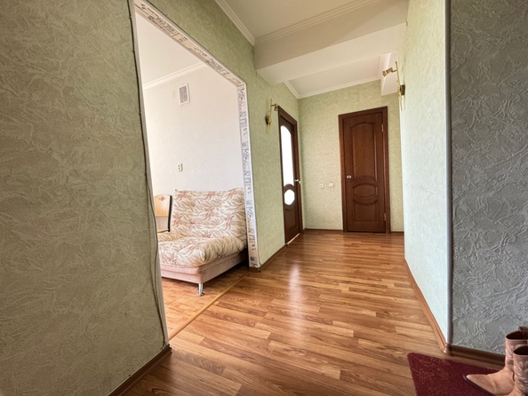 
  Сдается 1-комн. квартира, 43 м², Шмидта ул, д. 72
. Фото 5.