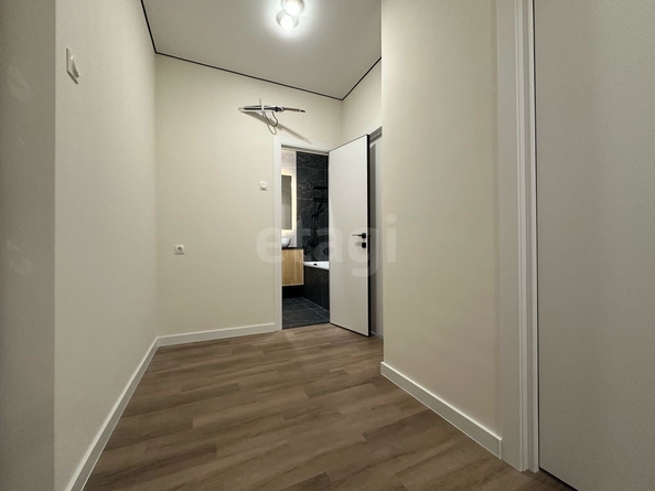 
  Продается 2-комн. квартира, 53 м², Николая Голодникова ул, д. 7к1
. Фото 9.