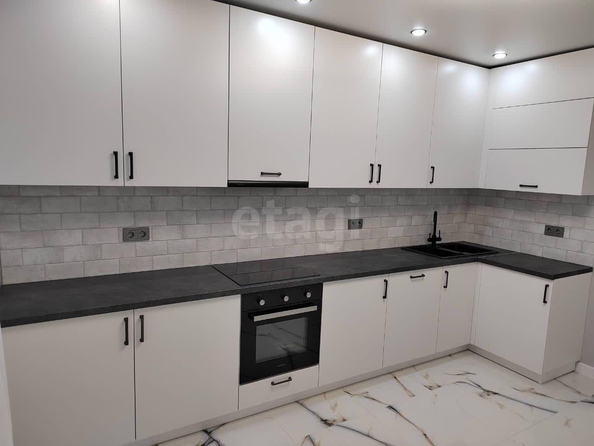 
  Продается 3-комн. квартира, 81.5 м², Чапаевский проезд, д. 57
. Фото 2.