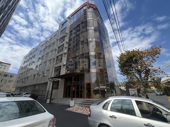 
  Продается торговая площадь, 393 м², Артема ул, д. 41
. Фото 2.