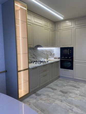 
  Продается 1-комн. квартира, 47 м², Замковая ул
. Фото 3.