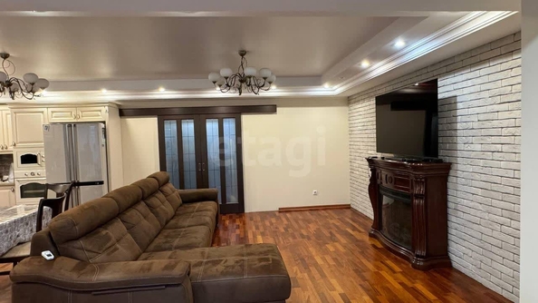 
  Продается 2-комн. квартира, 83.4 м², Мира ул, д. 285
. Фото 5.