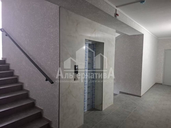 
  Продается 1-комн. квартира, 37 м², Патриса Лумумбы ул
. Фото 12.