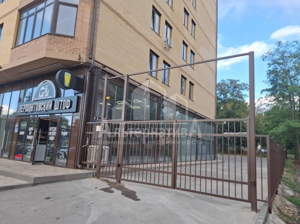 
  Продается 1-комн. квартира, 37 м², Патриса Лумумбы ул
. Фото 20.