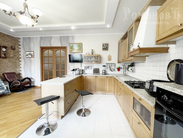 
  Продается 4-комн. квартира, 168.3 м², Доваторцев ул, д. 37/5
. Фото 3.