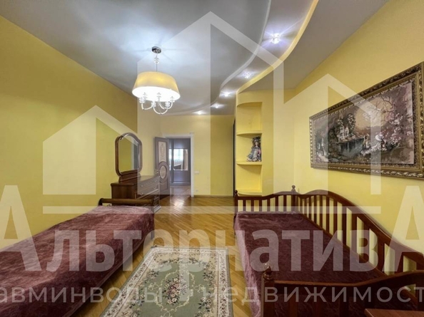 
  Продается 4-комн. квартира, 140 м², Островского ул
. Фото 7.