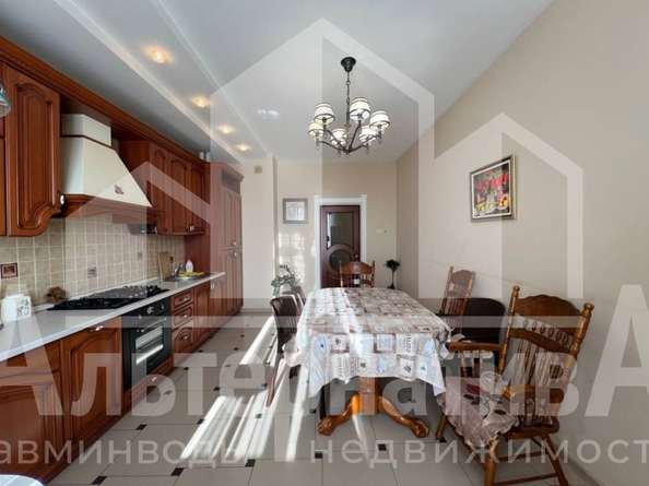 
  Продается 4-комн. квартира, 140 м², Островского ул
. Фото 9.