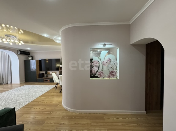 
  Продается 3-комн. квартира, 100 м², Пирогова ул, д. 54в
. Фото 8.