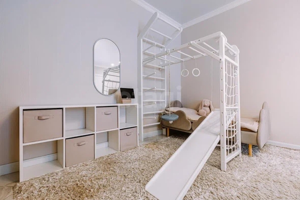 
  Продается 4-комн. квартира, 110 м², Лопырина ул, д. 121
. Фото 13.