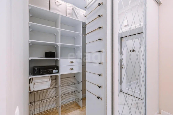 
  Продается 4-комн. квартира, 110 м², Лопырина ул, д. 121
. Фото 21.