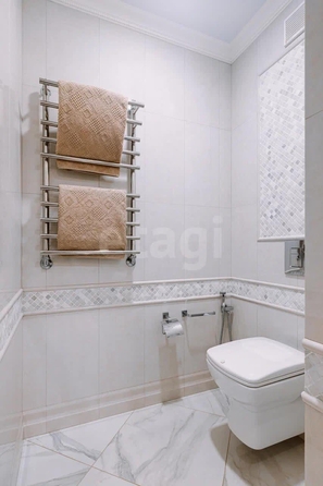
  Продается 4-комн. квартира, 110 м², Лопырина ул, д. 121
. Фото 22.