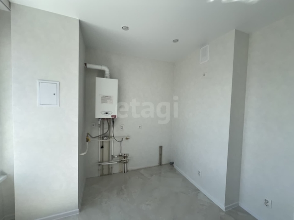 
  Продается 1-комн. квартира, 35 м², Николая Голодникова ул, д. 7к1
. Фото 5.