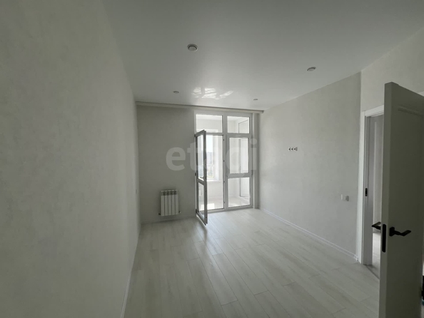 
  Продается 1-комн. квартира, 35 м², Николая Голодникова ул, д. 7к1
. Фото 7.
