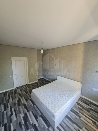 
  Продается 3-комн. квартира, 77 м², Кутузова ул
. Фото 1.