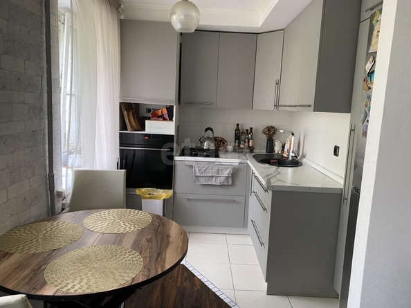 
  Продается 2-комн. квартира, 46 м², Дзержинского ул, д. 230
. Фото 1.