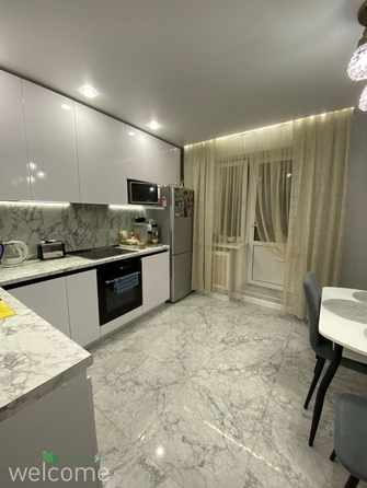 
  Продается 2-комн. квартира, 71 м², Тухачевского ул, д. 12к2
. Фото 2.