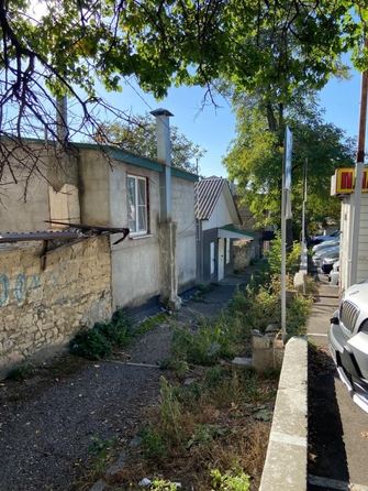 
  Продается универсальное помещение, 19 м², Крайнего ул, д. 32
. Фото 1.