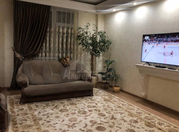 
  Продается 3-комн. квартира, 120 м², Октябрьская ул
. Фото 8.