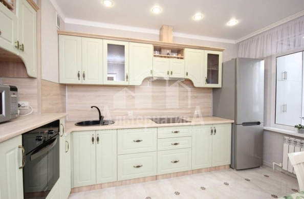 
  Продается 2-комн. квартира, 56 м², Окопная ул
. Фото 1.