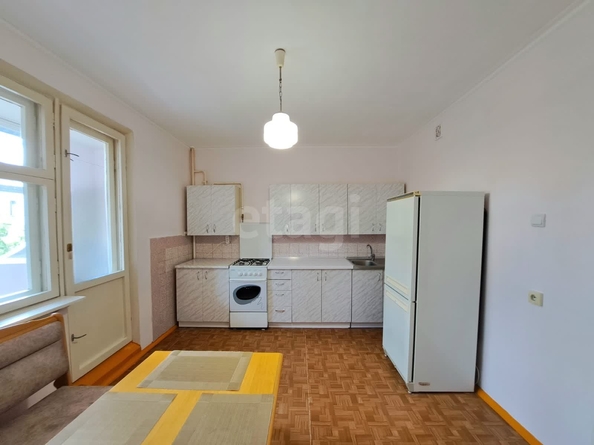 
  Продается 1-комн. квартира, 47.1 м², Пирогова ул, д. 64/3
. Фото 8.