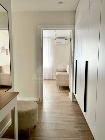 
  Продается 1-комн. квартира, 40 м², Орджоникидзе ул
. Фото 8.