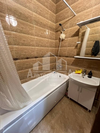 
  Продается 2-комн. квартира, 62 м², Толбухина ул
. Фото 11.