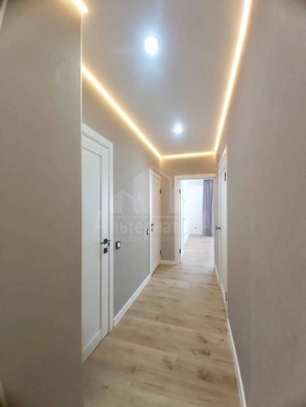 
  Продается 2-комн. квартира, 63 м², Шмидта ул
. Фото 3.