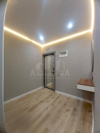 
  Продается 2-комн. квартира, 63 м², Шмидта ул
. Фото 8.