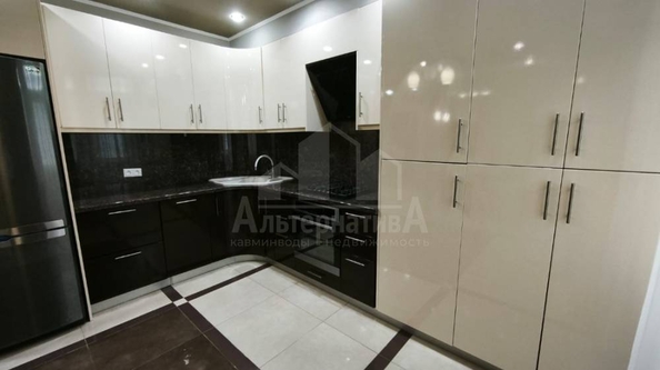 
  Продается 4-комн. квартира, 146 м², Орджоникидзе ул
. Фото 2.