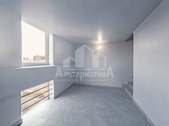 
  Продается 1-комн. квартира, 45 м², Шмидта ул
. Фото 10.