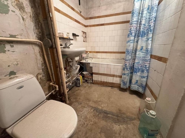 
  Продается 2-комн. квартира, 42 м², Красивая ул
. Фото 5.