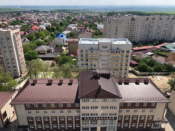 
   Продам 1-комнатную, 43.4 м², Октябрьская ул, 190/1

. Фото 6.