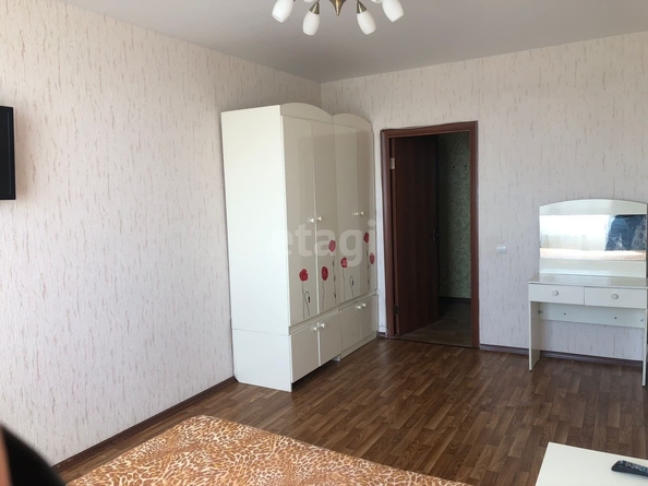 
   Продам 1-комнатную, 43.4 м², Октябрьская ул, 190/1

. Фото 7.