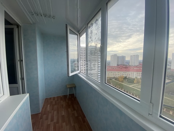 
   Продам 2-комнатную, 55.1 м², Южный обход ул, 55/6

. Фото 3.