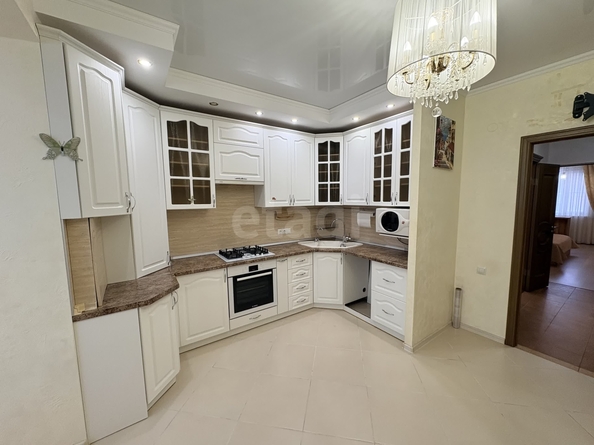 
  Продается 2-комн. квартира 70 м². Фото 2.