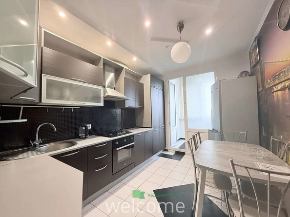 
  Продается 2-комн. квартира 67.7 м². Фото 1.